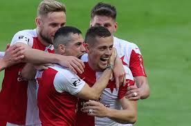 Az elmúlt egy évben a ferencváros a slavia praha pedig olyan csapatokat vert idegenben, mint pl. B60f6rjyx8w 8m