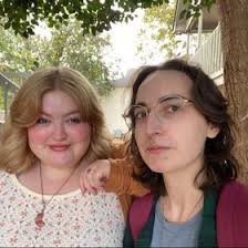 Holly Farris (hollyfarris1217)