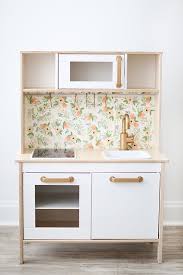 Ikea Duktig Play Kitchen Make Over We Love To See Our Customers Get Creative With Our Products Go For It But Ikea Keuken Keuken Pimpen Gerenoveerde Keuken
