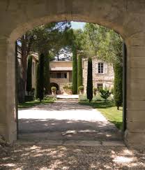 Superb Renovated Mas 5 Mn From Uzes And 20 Mn From The Hst Maisons Francaises Belle Maison Maisons Exterieures
