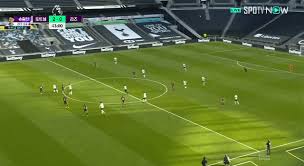 97 წლის შემდეგ 100 მსჯავრდებული გამოგზავნილი იქნება დედამიწაზე, რათა შეისწავლონ დედამიწის ხელმეორედ კოლონიზაციის პერსპექტივა. Pgr21 ìŠ¤í¬ì¸  ì†í¥ë¯¼ í† íŠ¸ë„˜ì—ì„œì˜ 100í˜¸ê³¨ Gif ìš©ëŸ‰ì£¼ì˜