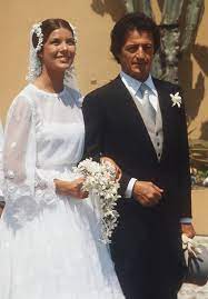 Caroline de monaco, devenue caroline de hanovre a son mariage, est la sœur du prince albert. Caroline De Monaco Zoom Sur Ses 3 Mariages Qui Lui Ont Donne 4 Enfants