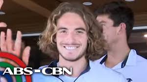 He takes every opportunity to attack the net and plays an aggressive brand of tennis. Tennis Star Tsitsipas Sa Pagdalo Sa Ph It S Great To Be In This Place Tv Patrol Youtube