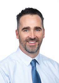 Daniel Hile's Instagram, Twitter & Facebook