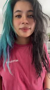 Taylor Henries (@tayhenries)