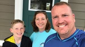 Krista Holcomb's Instagram, Twitter & Facebook