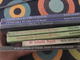 Drama bersiri selama 30 episod ini diterbitkan oleh filmscape sdn bhd dan diarahkan oleh patrick lim. Malay And English School Novel Book Textbooks On Carousell