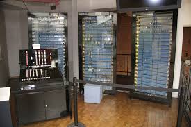 Der erste tragbare computer wurde von adam osborne entwickelt. Wer Hat Den Computer Erfunden Und Wann