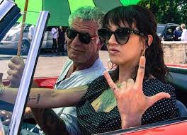 Jun 08, 2021 · credit: Asia Argento Posts Instagram Picture Of Her Anthony Bourdain Days Before He Died Uinterview
