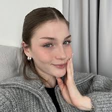 With that beautiful and sweet and perfect Ass, you hands down