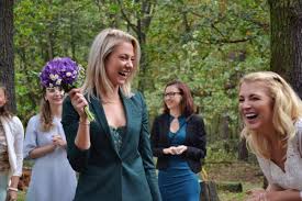 @valentina_pahde @therealknossi #gzsz @rtlde @gzszde #täglichfrischgeröstet. Rtl Twitter àªªàª° Iris Mareike Steen Hat Geheiratet Wer Fangt Den Brautstrauss Valentina Pahde Glucklich Wird Auch Ihre Rolle Sunny Morgen Gzsz S C Https T Co 8cj46abbag