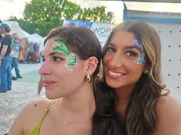 A Twist of the Brush Face painting