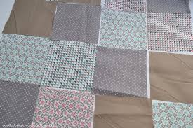 Diy patchwork krabbeldecke mit erlebnisfeldern nahen herzelei de. Babyset 6 Patchwork Babydecke Mamahoch2