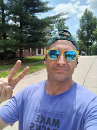 Late afternoon 10 k done in Swellendam Western Cape South Africa goodluck  to all who is doing Londen Tommorow. I am building towards the Comrades  Marathon in June.