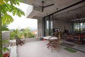 Emporis delivers information about construction projects, architecture and urban planning in kuala lumpur. This Cascading Planter Box House In Kuala Lumpur Celebrates Sustainable Living Ignant