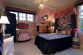 Orleans Ii 8069 5 Bedrooms And 3 Baths The House Designers Paris Room Decor Pink Black Bedrooms House Rooms