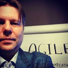 Alexey Vasilyev и Александр Новичков (Alexander Novichkov) начали юбилейный  тренинг "Agile для построения эффективной команды". Финальный в уходящем  2017 году. Позитивный настрой тренеров и команды, игривость и пытливость..  толиещебудет :))) #agile ...