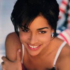 January 1989 Teen Life: Tattoos, Teen Dads & The First-Ever Sassiest Girl  In America