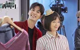 In each episode, the members must compete in a series of games and missions to win the race. Kim Ji Suk Makes Pounding A Friend Of Jeon So Min S Dating On Running Man
