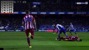 The former liverpool and chelsea ace was knocked out cold …. Fernando Torres Okay After Terrifying Head Injury Youtube