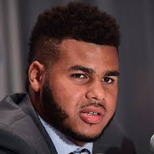 Eagles Extend LB T.J. Edwards