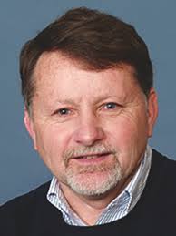 Two challenge incumbent in Republican primary