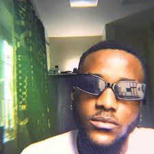 King pablo elvis ameongeza picha mpya