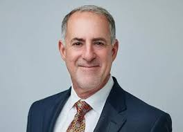 Leonard Shulman's Instagram, Twitter & Facebook