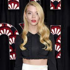 She made her debut in the fantasy series atlantis (2015). What Harry Potter Taught Queen Gambit S Anya Taylor Joy E Online Deutschland