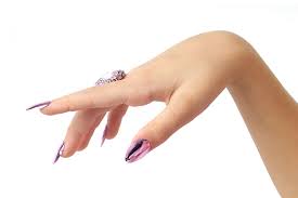 How To Disguise Grown Out Acrylic Nails Avalon School Of Cosmetology