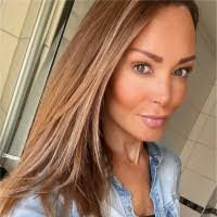 Sandra Olsen's Instagram, Twitter & Facebook