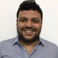 A list of who Mark Brown is following