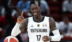 ⚽ liveticker, videos, bilder & tabellen. Basketball Fragezeichen Bei Dennis Schroder Vor Der Olympia Quali Er Wird Kommen Wenn Er Kommen Kann