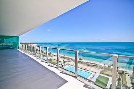 Once again current residents of a miami condominium can look out the window and see a. Key Biscayne Condo With Ocean Views Sells For Record 7 35m Curbed Miami