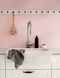 Ikea Les 20 Meilleures Idees Du Tout Nouveau Catalogue Elle Decoration Ikea Idee Decoration Cuisine Meuble Vitrine Ikea