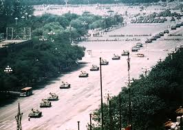 In the face of official silence about 1989 and the tank man, the program concludes with thomas' quest to find on june 5, 1989, one day after the chinese army's deadly crushing of the 1989 tiananmen. The Uncropped Tank Man Photograph From Tiananmen Square June 4th 1989 Never Forget Pics