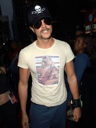 Make Your Boyfriend Dress Like Johnny Knoxville
