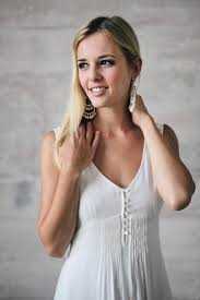 We did not find results for: Pin Auf Brautkleid
