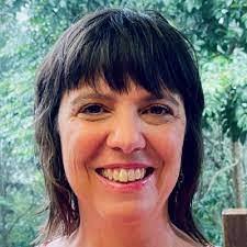 Janelle Wills's Instagram, Twitter & Facebook