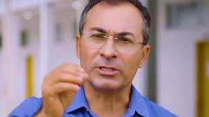 Prefeito informa que realizará contratações emergenciais se professores não  retornarem a sala de aula