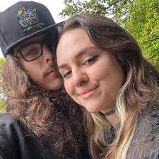 What is the cell phone signal strength like at the Welcome To Rockville  festival in Daytona?