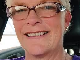 Michelle Wadsworth's Instagram, Twitter & Facebook