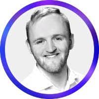 Maureen Bono's Instagram, Twitter & Facebook