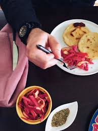 Cupping dough, stretch edges of dough up around cheese to seal the cheese inside. Cheese Pupusas And Thoughts On Time Love Parsnips And Pastries