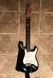 Black And White Electric Guitar Aesthetic Black And White Glossy Electric Guitar Barely Used Does Not Come In Original Box But Comes With Amp Shoulder Strap Electric Guitar Guitar Fender Guitars