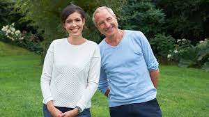 Première femme nommée au poste de médiateur des antennes à radio france, emmanuelle daviet va poursuivre le travail accompli, depuis 2015 par bruno denaes, son prédécesseur. Silence Ca Pousse Magazine Programme Tv Replay