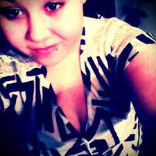 Tessa Bonner's Instagram, Twitter & Facebook