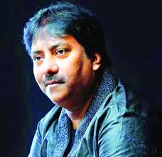 When I came to know about the death news of Bangladesh's legendary band  singer Ayub Bachchu, I got a heart ache. He died so early. I never thought  that he would pass