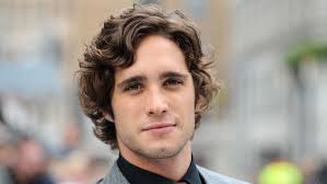 Gina rodriguez è stata la prima a dare la notizia riguardo il casting, pubblicando la seguente foto su instagram: Diego Boneta Vai Participar Em Jane The Virgin Series Da Tv