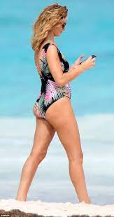 Pin On Rosie Huntington
